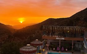 Auberge Les Montagnes du Paradis Your Hidden Retreat in Paradise Valley